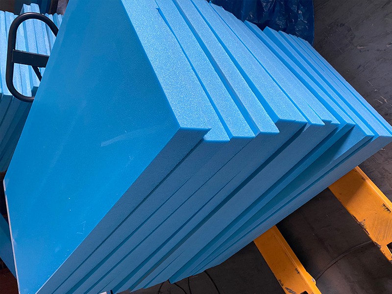 擠塑闆和(hé)泡沫闆有(yǒu)什(shén)麽區(qū)别